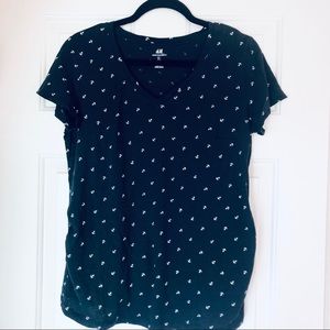Cute H&M Maternity Anchor Shirt